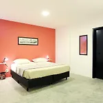 Wolo Hostel